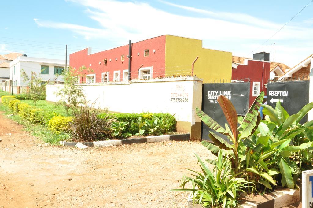 Citylink Hotell Jinja Exteriör bild